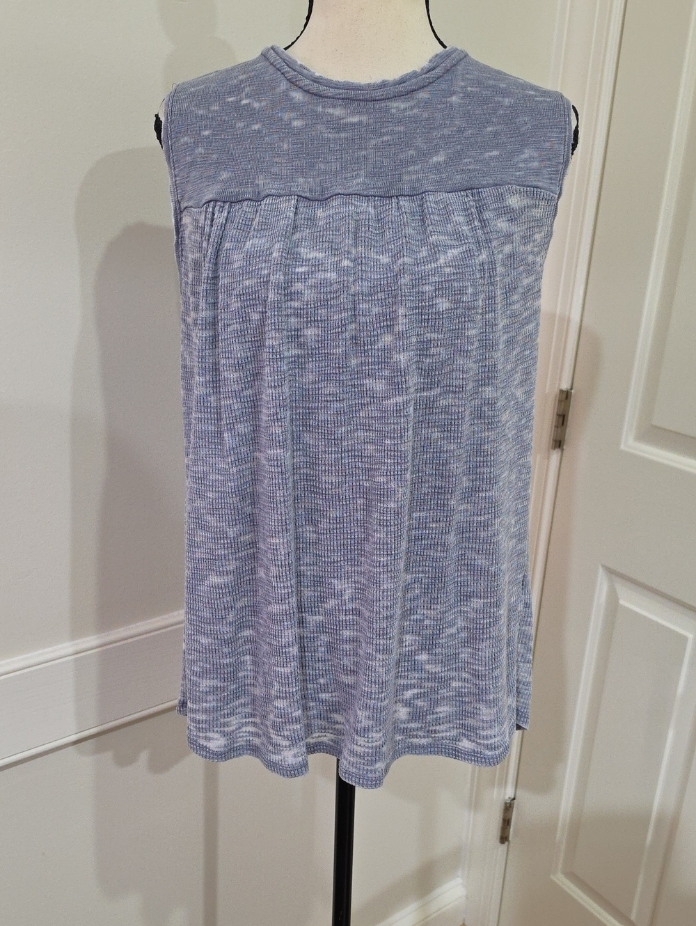 Dylan by True Grit Heathered Space-Dye Knit Tank Blouse – Size Small